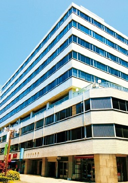 ユニバーサルインシュアランス